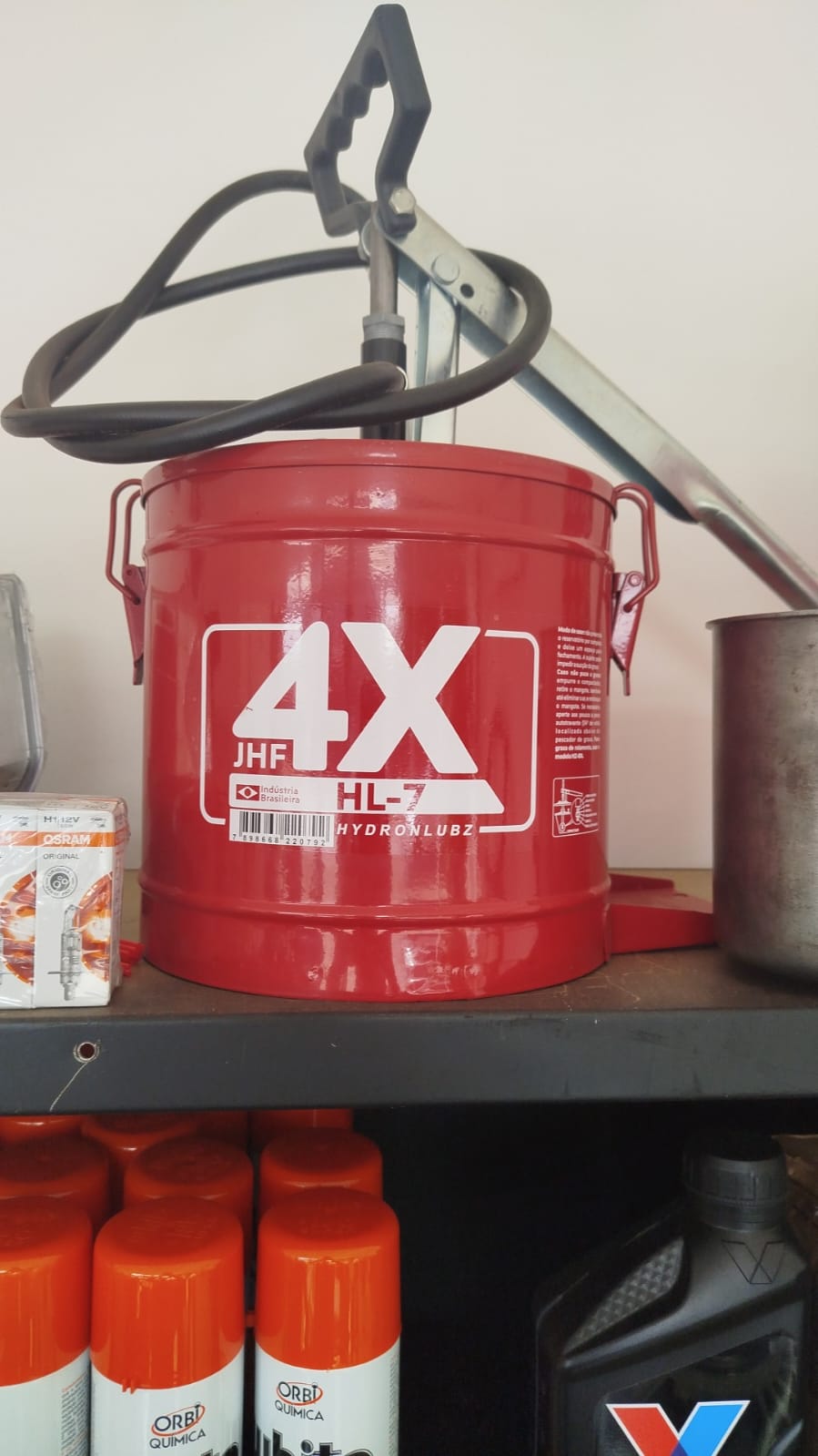 WhatsApp Image 2026-07-16 at 15.59.29 Engraxadeira manual 7kg hidronlubz - Imagem 1